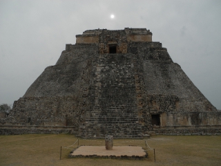 pyramide-uxmal